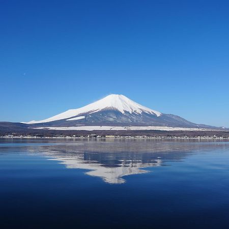 Mt Fuji View And Private Sauna Ryokan Shizuku Яманакако Екстериор снимка